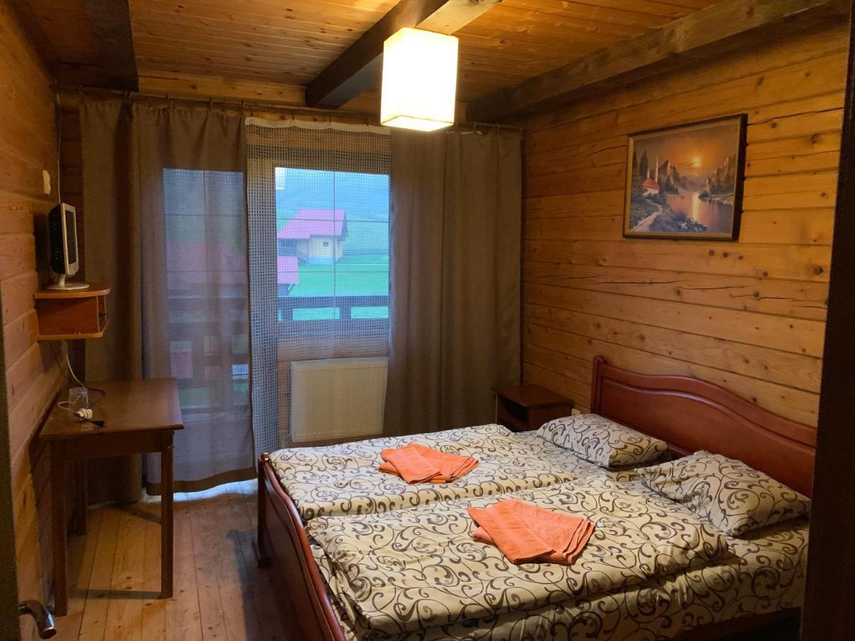 Baza Vidpochynku Ilz Villa Slavske Esterno foto
