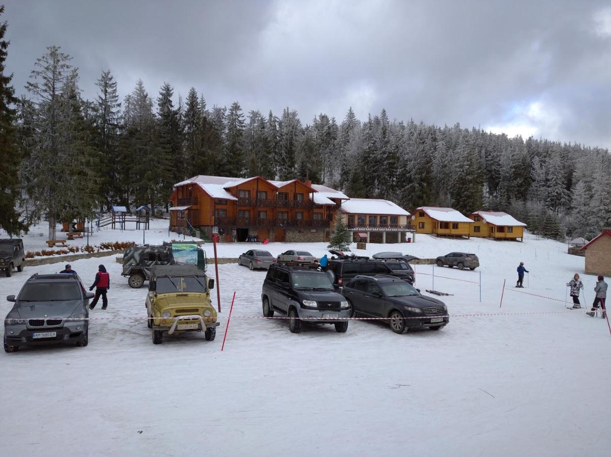 Baza Vidpochynku Ilz Villa Slavske Esterno foto